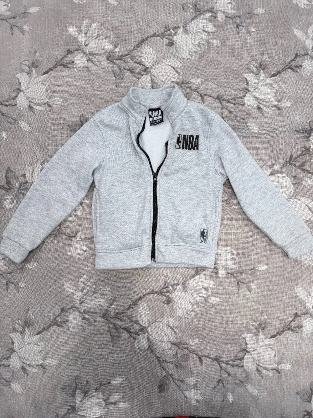 NBA Boys Size 5/6 Gray Fleece Full Zip Jacket Logo Basketball